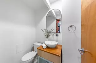 2334 W Medill Ave, Chicago, IL 60647 - Photo 54