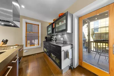 2334 W Medill Avenue, Chicago, IL 60647 - Photo 10