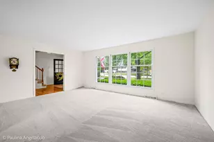 609 N Eagle Ln, Palatine, IL 60067 - Photo 4
