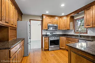 609 N Eagle Ln, Palatine, IL 60067 - Photo 8