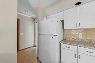 3403 Timberline Dr, Champaign, IL 61822 - Photo 10