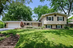 641 Aberdeen Rd, Cary, IL 60013 - Photo 1