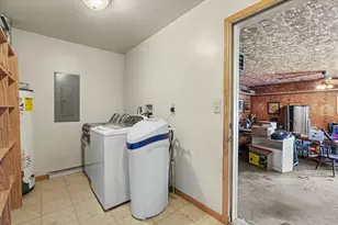 2183 Railroad St, Lodge, IL 61856 - Photo 20