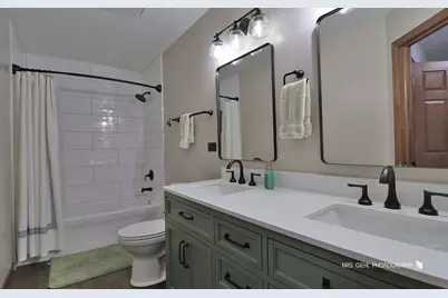 992 Mackenzie Drive, Antioch, IL 60002 - Photo 16