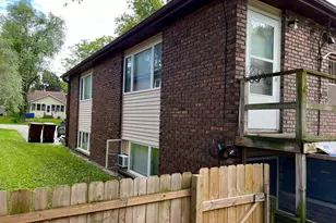 1809 E Washington St, Joliet, IL 60433 - Photo 10