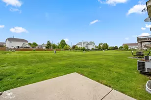 1753 Fieldstone Dr S, Shorewood, IL 60404 - Photo 2