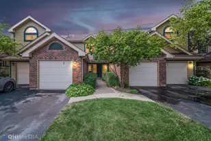 924 Ridgefield Ln, Wheeling, IL 60090 - Photo 1