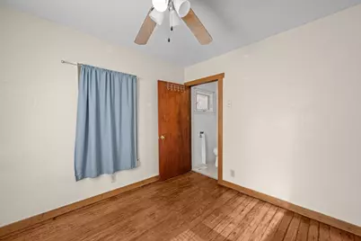 2025 S Bluff Boulevard, Clinton, IA 52732 - Photo 10