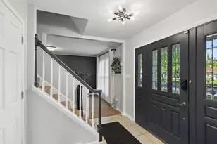 88 Devonshire Cir, Elgin, IL 60123 - Photo 6