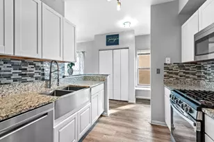 4909 Spencer Ave, Lisle, IL 60532 - Photo 8