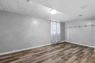 4909 Spencer Ave, Lisle, IL 60532 - Photo 24
