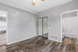 4909 Spencer Ave, Lisle, IL 60532 - Photo 14