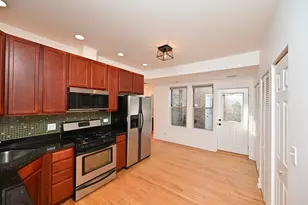 7404 N Oakley Ave, Chicago, IL 60645 - Photo 6