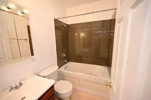 7404 N Oakley Ave, Chicago, IL 60645 - Photo 16