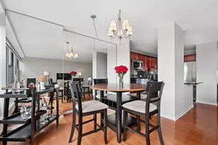 3900 N Lake Shore Dr, Chicago, IL 60613 - Photo 6