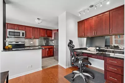 3900 N Lake Shore Drive #9B, Chicago, IL 60613 - Photo 8