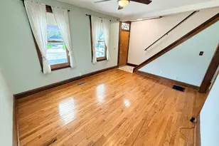 511 Chestnut St, Waukegan, IL 60085 - Photo 4