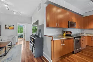 4751 N Artesian Ave, Chicago, IL 60625 - Photo 10