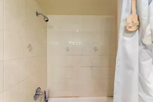 7719 S Merrill Ave, Chicago, IL 60649 - Photo 12