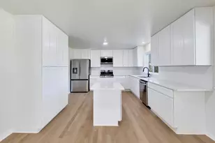 4505 Winchester Ave, Lisle, IL 60532 - Photo 10