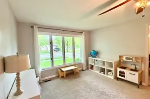 2741 Douglas St, Joliet, IL 60435 - Photo 4