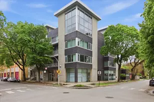 3255 N Paulina St, Chicago, IL 60657 - Photo 1