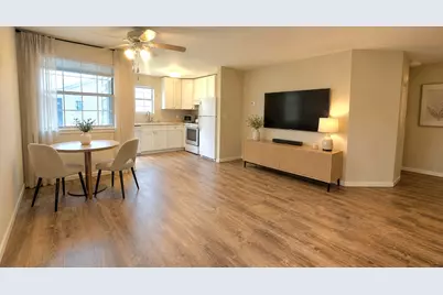 36 Gant Circle #H, Streamwood, IL 60107 - Photo 4