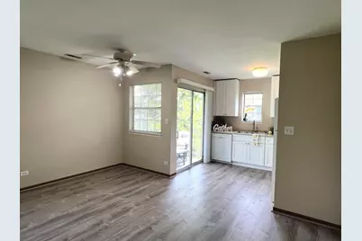 36 Gant Circle #H, Streamwood, IL 60107 - Photo 12