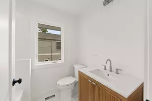 118 N President St, Wheaton, IL 60187 - Photo 28
