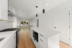 118 N President St, Wheaton, IL 60187 - Photo 10