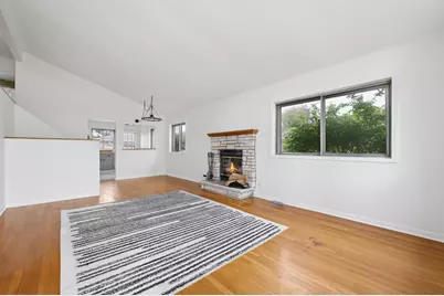 324 Mission Avenue, Villa Park, IL 60181 - Photo 2