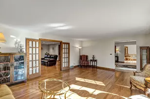 2321 Coach Rd, Long Grove, IL 60047 - Photo 8