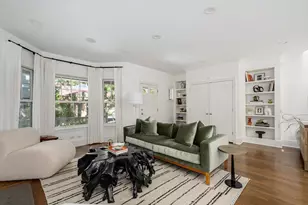 3653 N Bosworth Ave, Chicago, IL 60613 - Photo 10