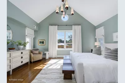 3653 N Bosworth Avenue, Chicago, IL 60613 - Photo 16