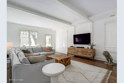 3653 N Bosworth Avenue, Chicago, IL 60613 - Photo 8