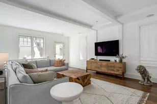 3653 N Bosworth Ave, Chicago, IL 60613 - Photo 8