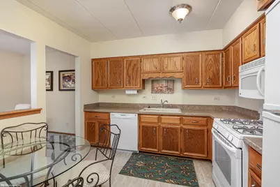 5031 Circle Drive #207, Crestwood, IL 60418 - Photo 8