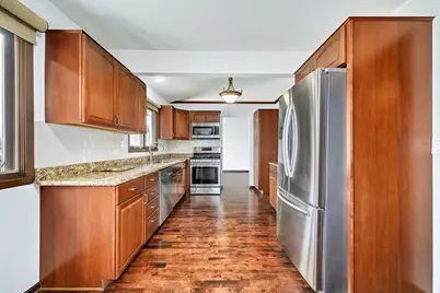 887 Braintree Lane, Bartlett, IL 60103 - Photo 8