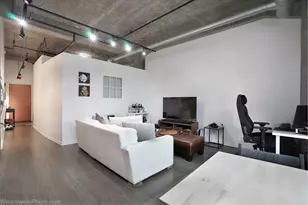 210 S Desplaines St, Chicago, IL 60661 - Photo 4