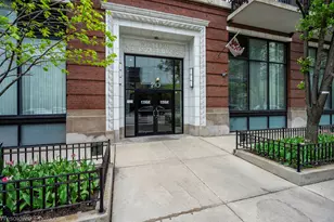 210 S Desplaines St, Chicago, IL 60661 - Photo 2