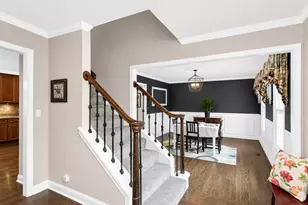 2045 Somerset Ln, Wheaton, IL 60189 - Photo 6