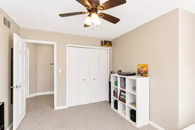 2045 Somerset Lane, Wheaton, IL 60189 - Photo 34