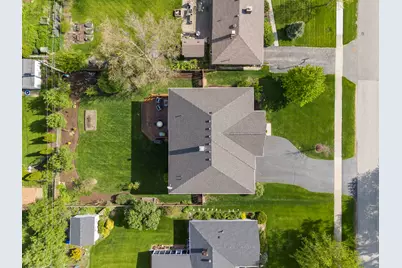 1711 Driving Park Road, Wheaton, IL 60187 - Photo 32