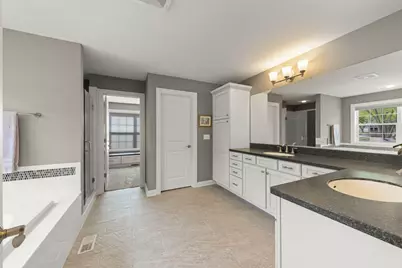 1711 Driving Park Road, Wheaton, IL 60187 - Photo 16