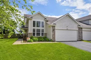 105 Catamaran Cir, Pingree Grove, IL 60140 - Photo 1
