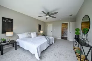 105 Catamaran Cir, Pingree Grove, IL 60140 - Photo 10