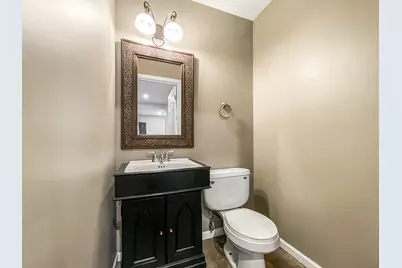 1201 Middlebury Lane, Wilmette, IL 60091 - Photo 12