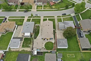 10352 Leslie Ln, Chicago Ridge, IL 60415 - Photo 26