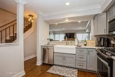 546 E Windgate Court, Arlington Heights, IL 60005 - Photo 6