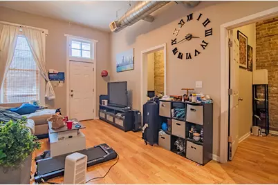 1479 W Huron Street #1R, Chicago, IL 60642 - Photo 2
